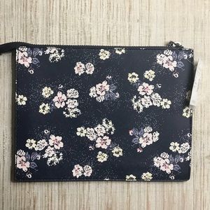 Maurices Floral Zip Pouch Wallet Bag New
